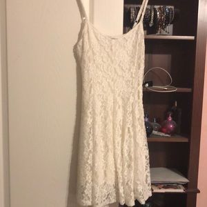 White American Outfitters Medium Dress